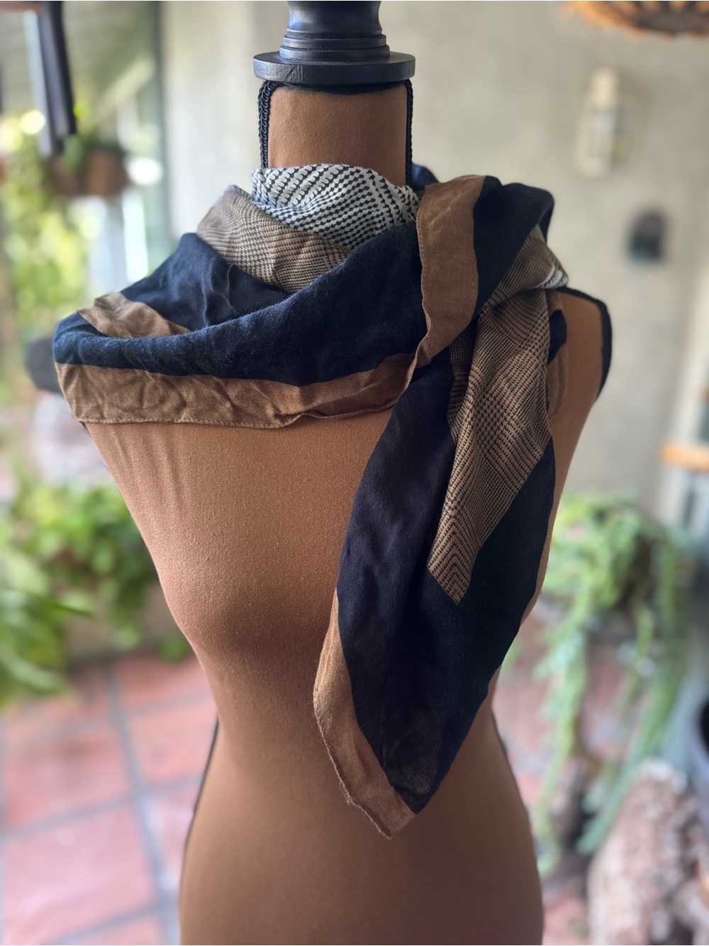Black and Brown Mixed-Pattern Scarf